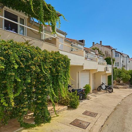 Plavac Mali Suites ドゥブロブニク エクステリア 写真